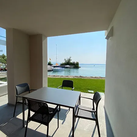 Apartment Sirmio - Darsena *