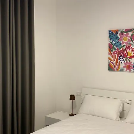 Sirmio - Darsena Apartmán *