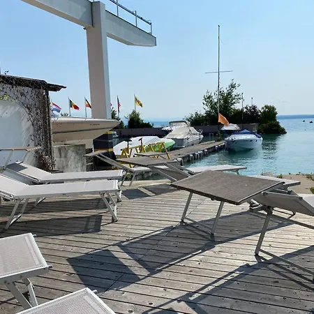 Sirmio - Darsena Apartmán *